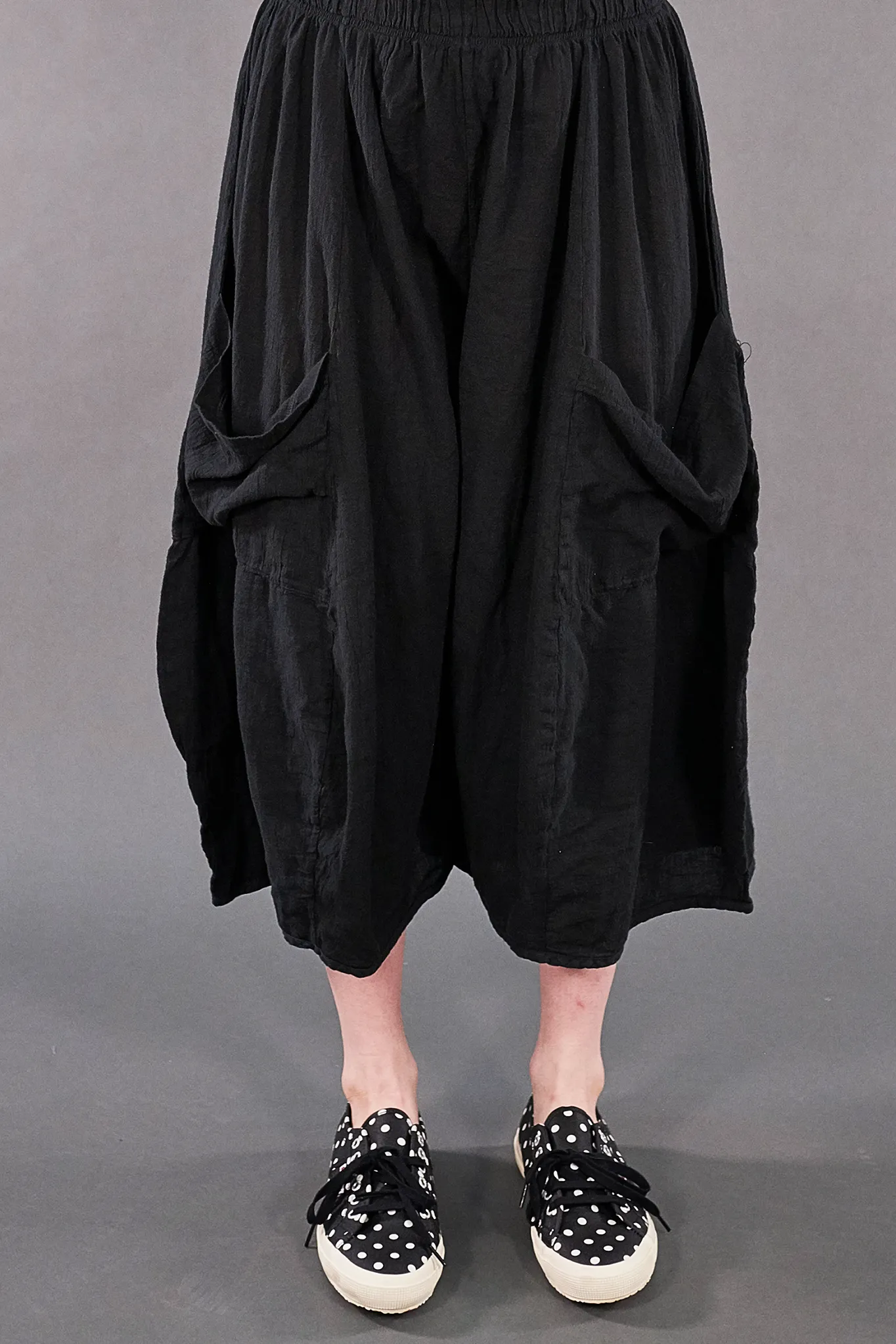 3242 Cropped Pocket Gauze Mojo Pant Black-U