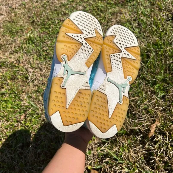 AIR JORDAN 6 PANTONE (GG) SNEAKERS