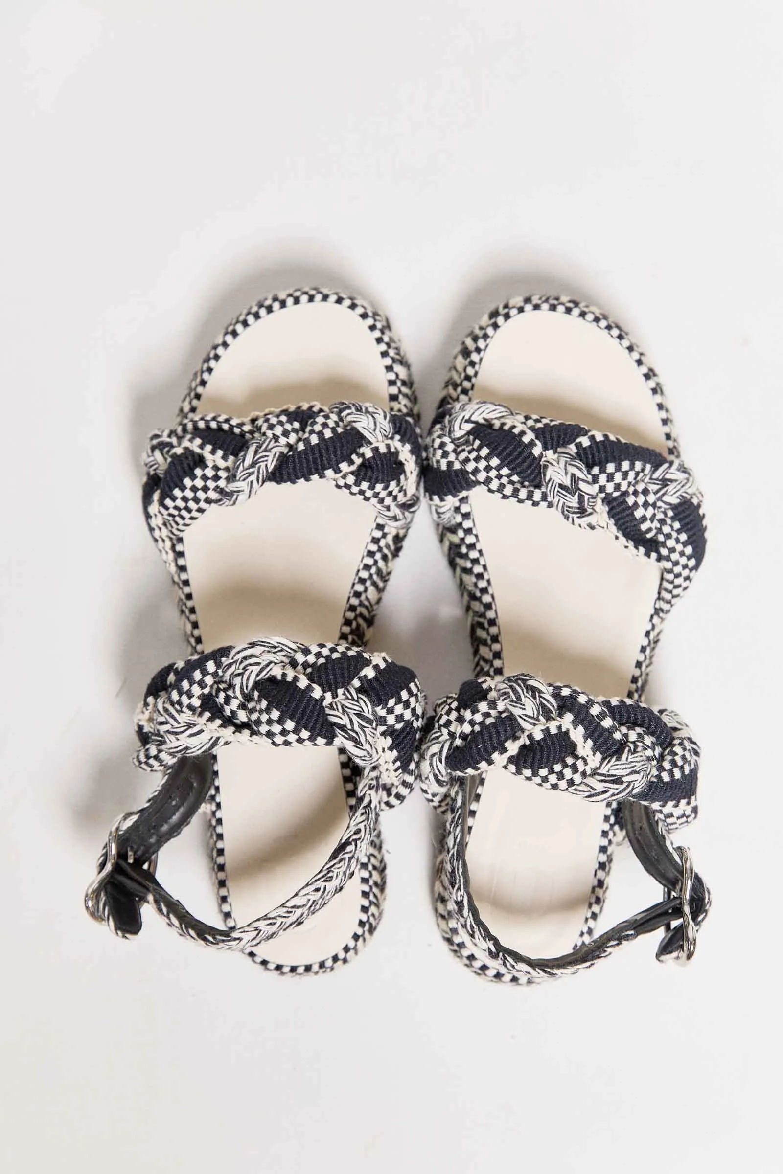 amambaih maria fatform sandals
