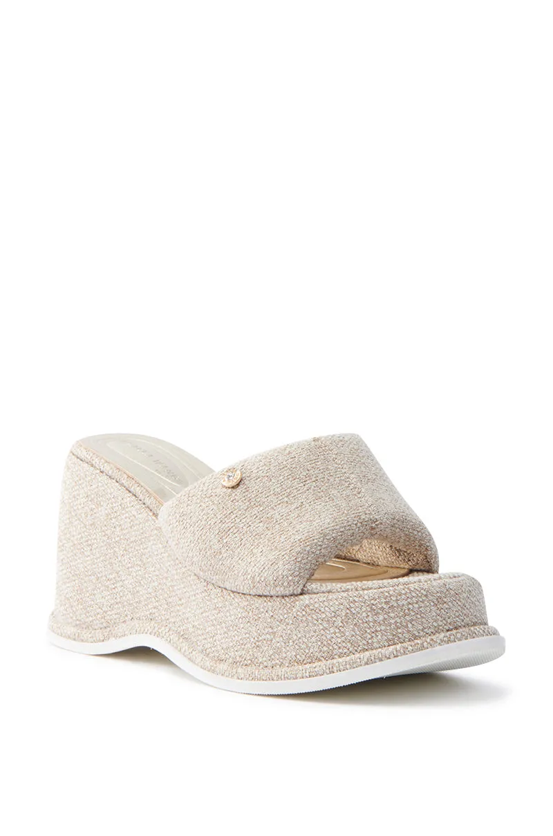  AZALEA WANG NATHALIA BEIGE NOVELTY FLATFORM SANDAL