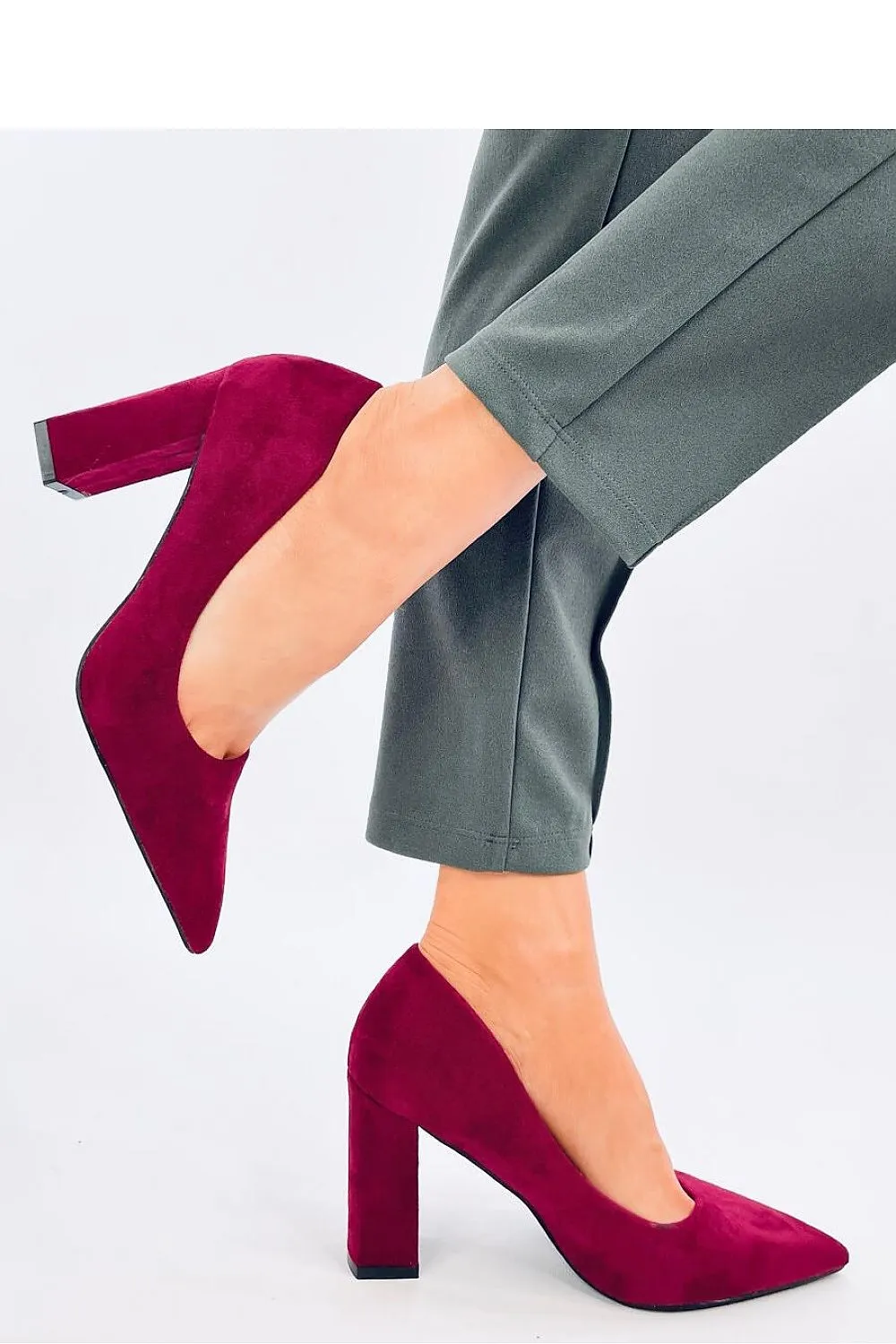 Block heel pumps