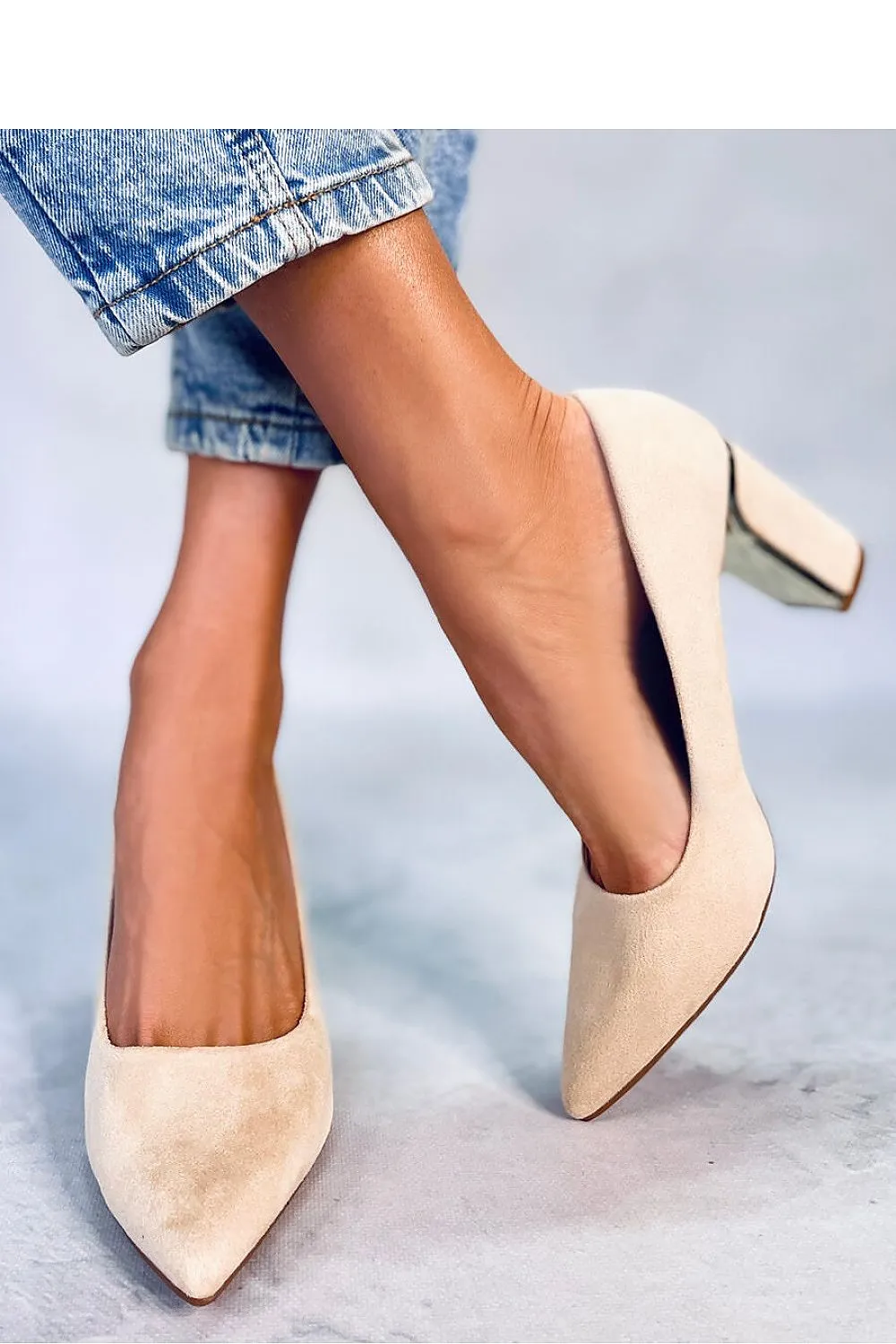 Block heel pumps