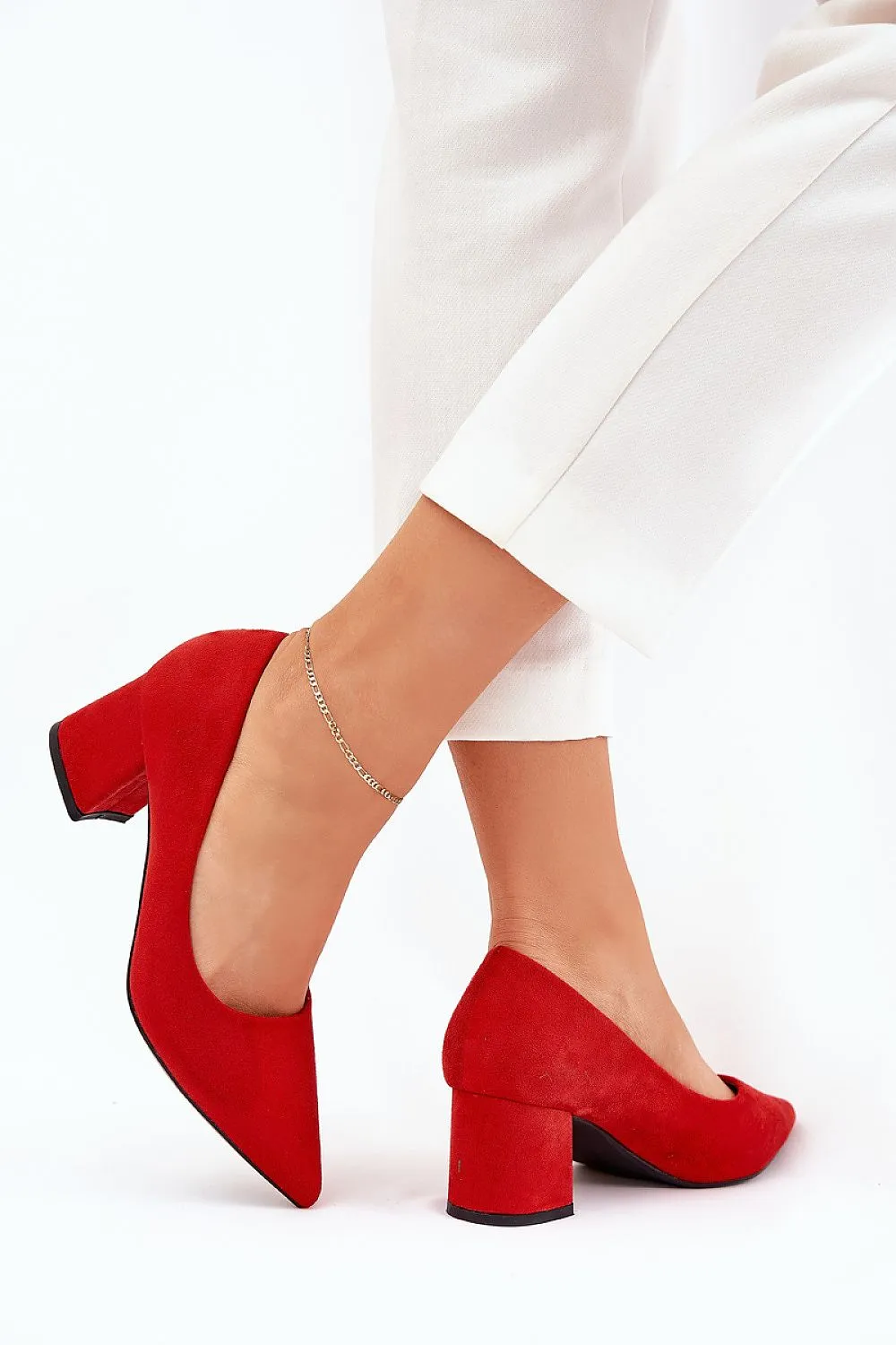 Block heel pumps