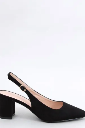 Block heel pumps