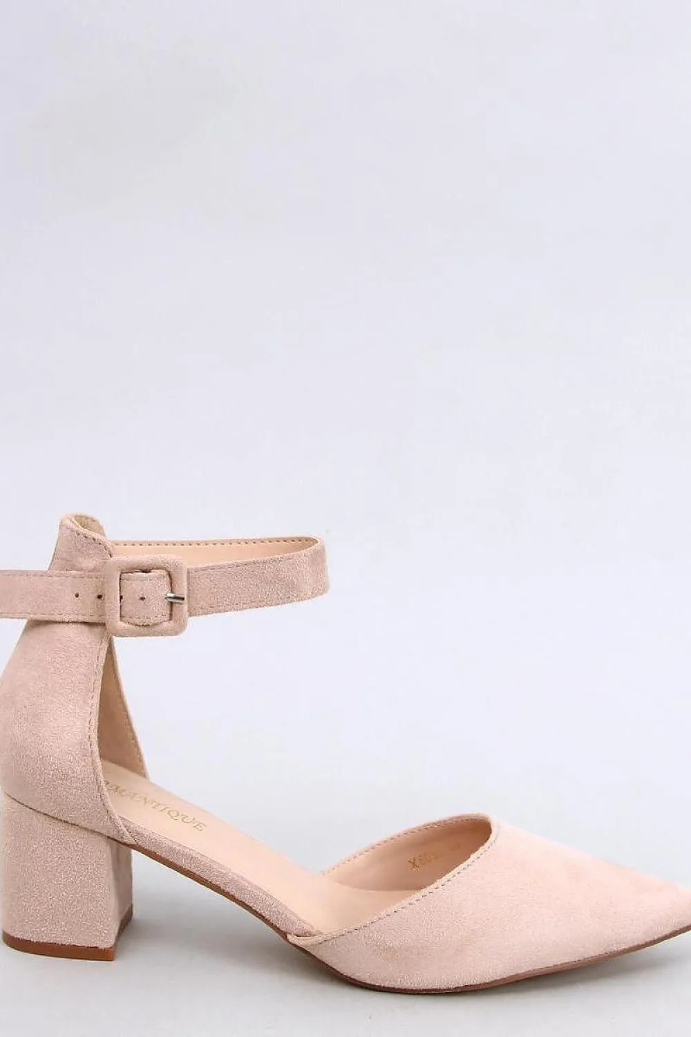 Block heel pumps