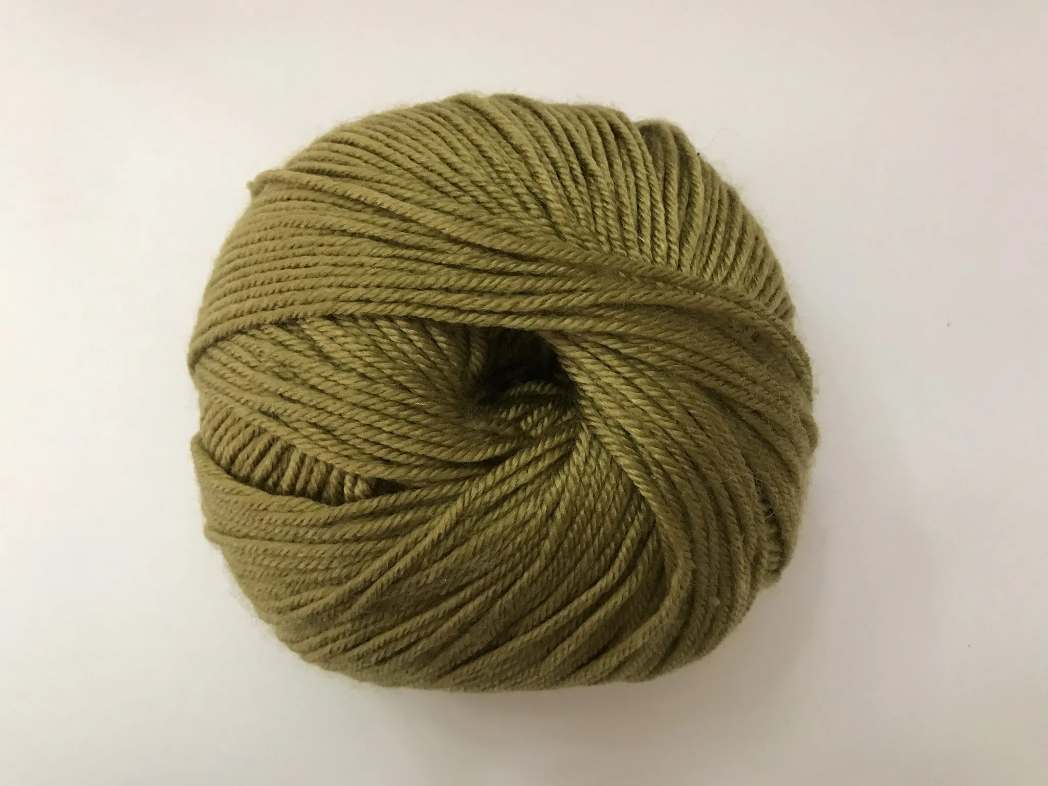 Ella Rae - Cozy Soft Solids - 10 Olive