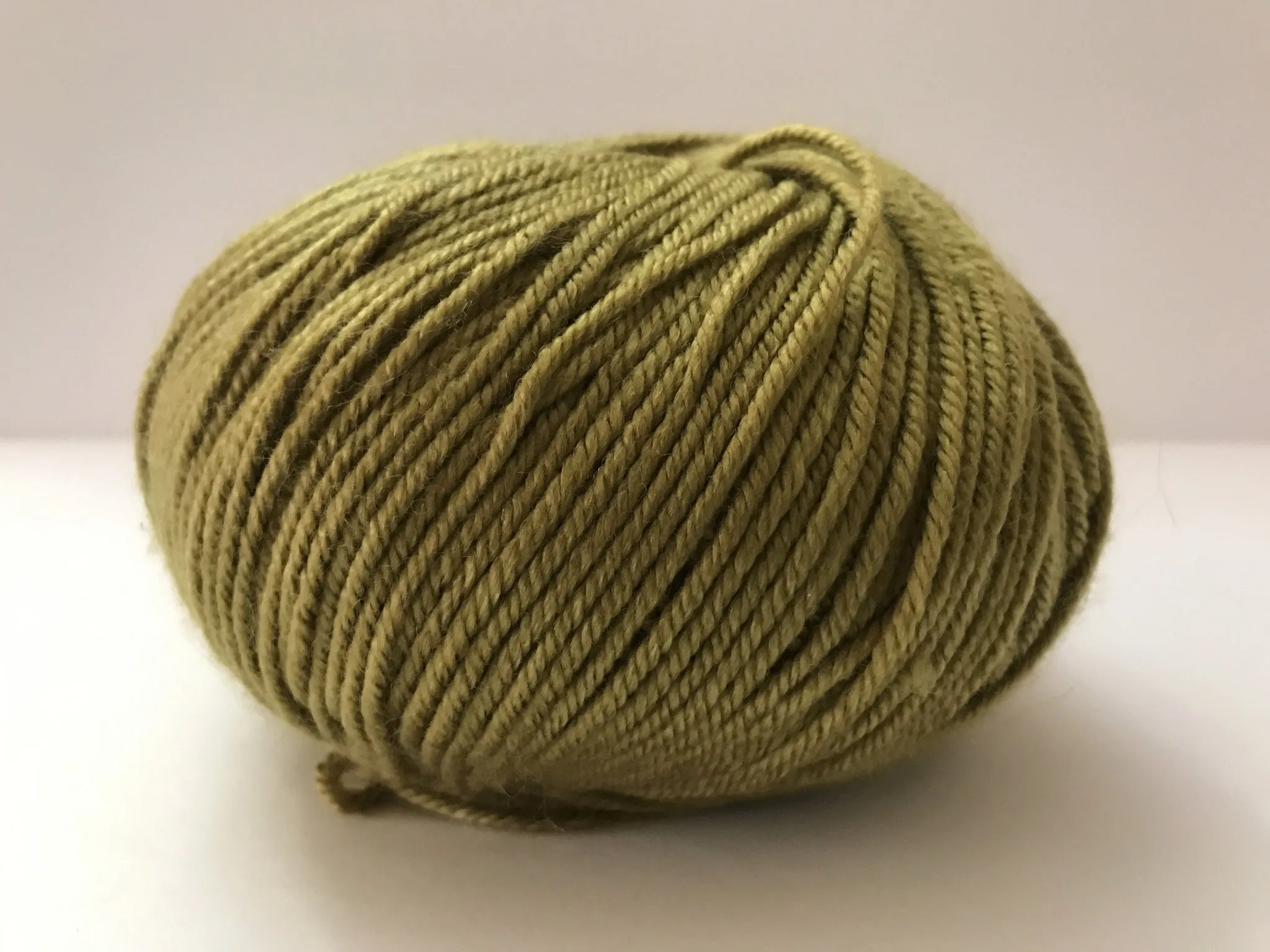 Ella Rae - Cozy Soft Solids - 10 Olive