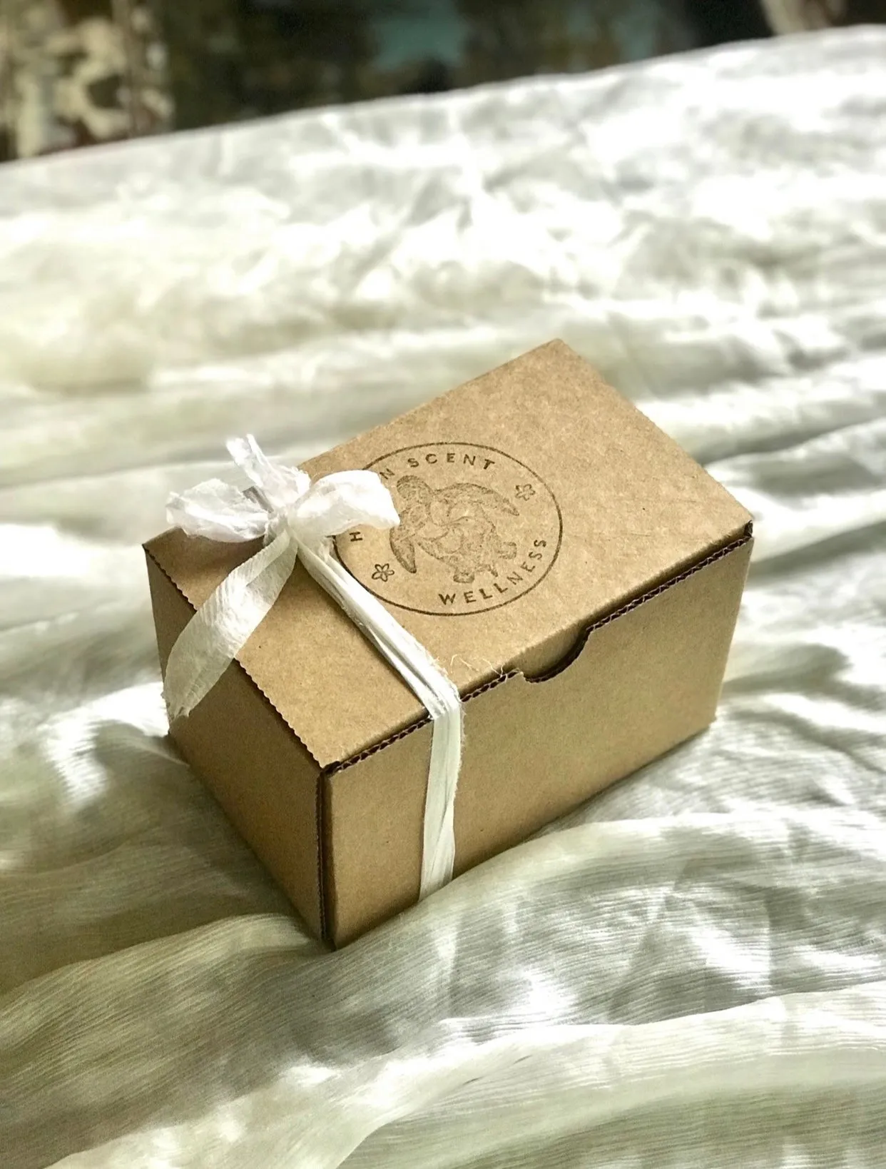 Essential Oil Aromatic Candle | Matte White | 13 oz.