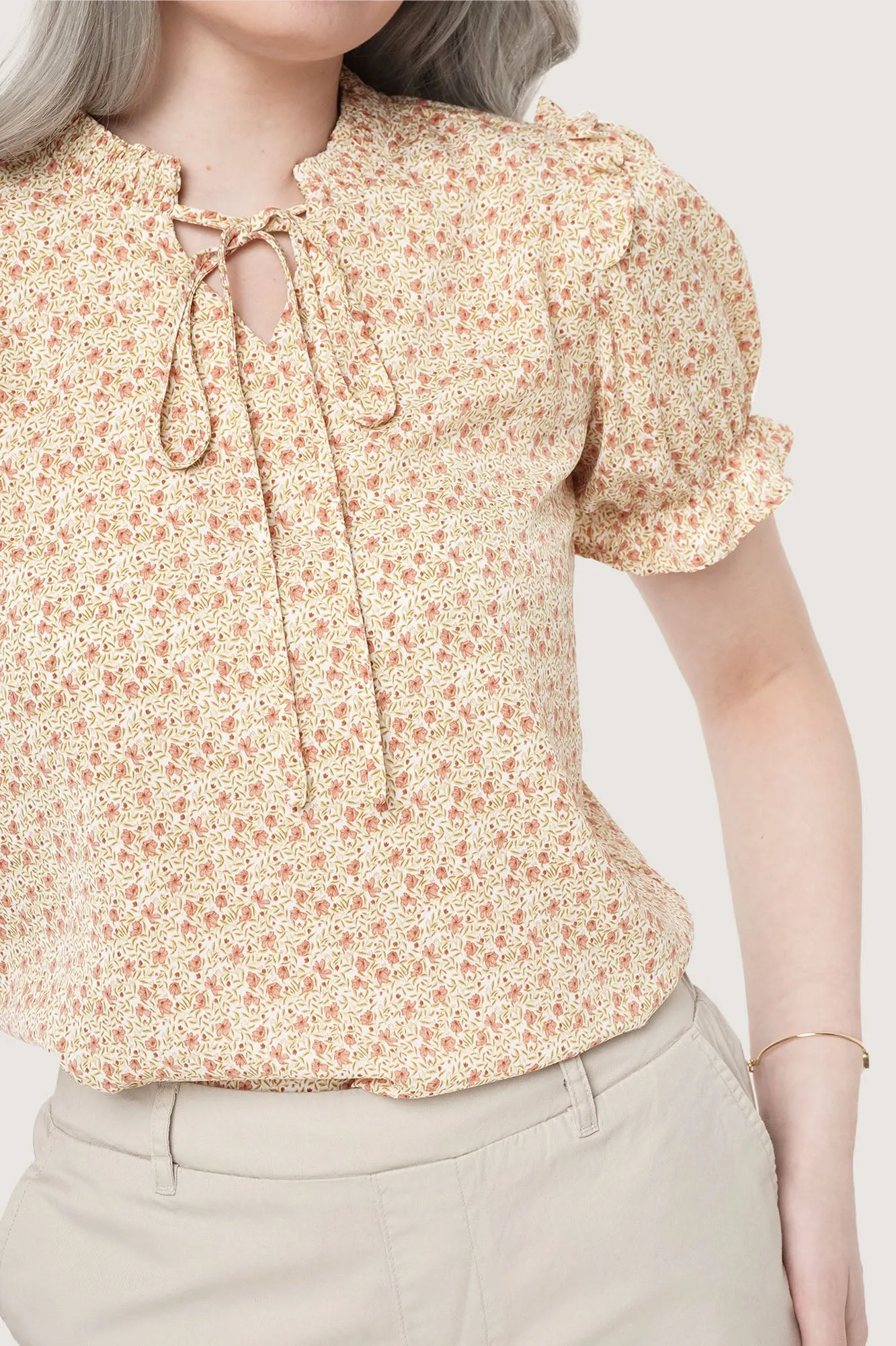 Floral Tie Neck Detail Top