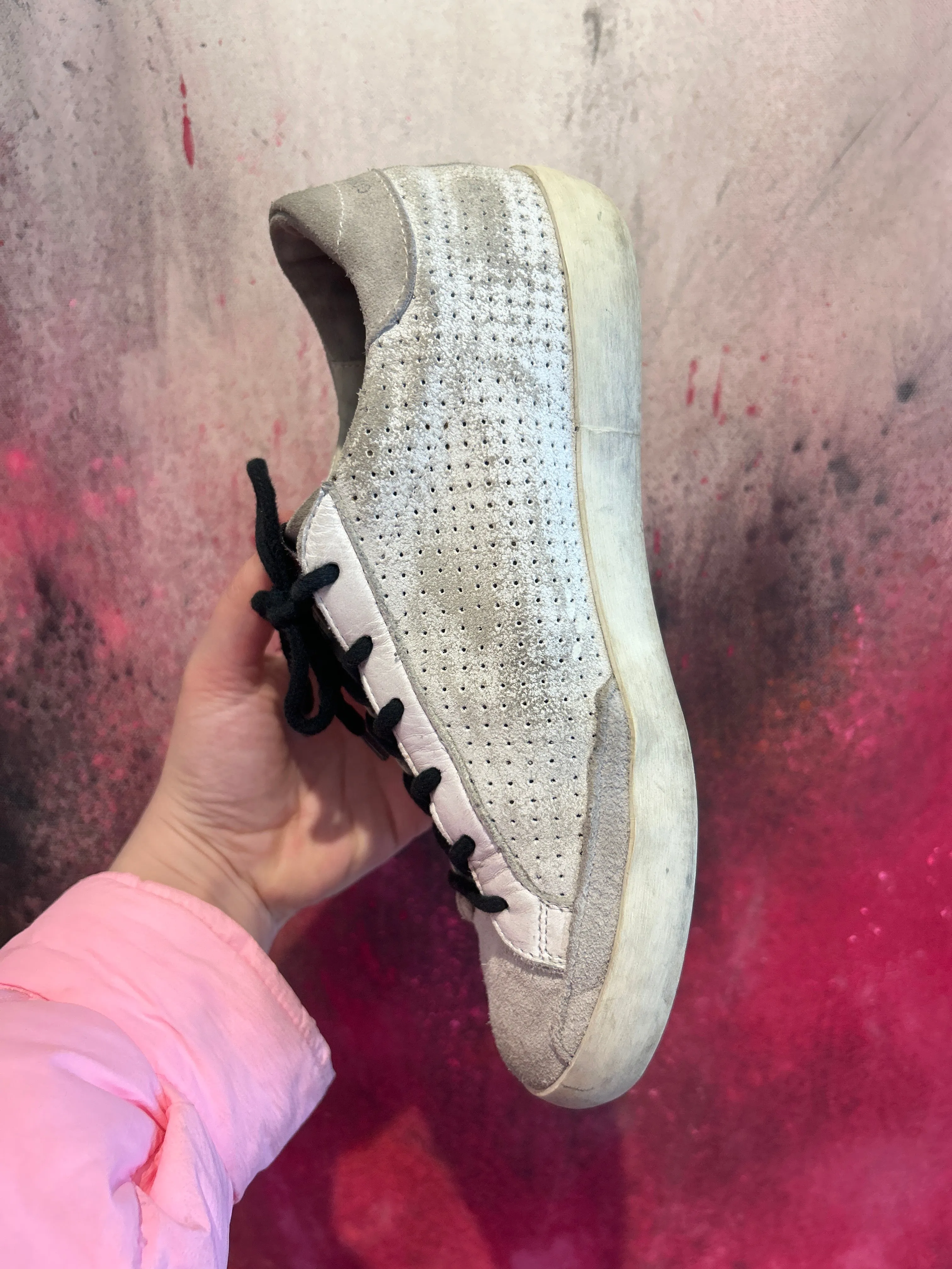 Golden Goose Shoes, White Superstar Sneakers with Hearts (size 38)