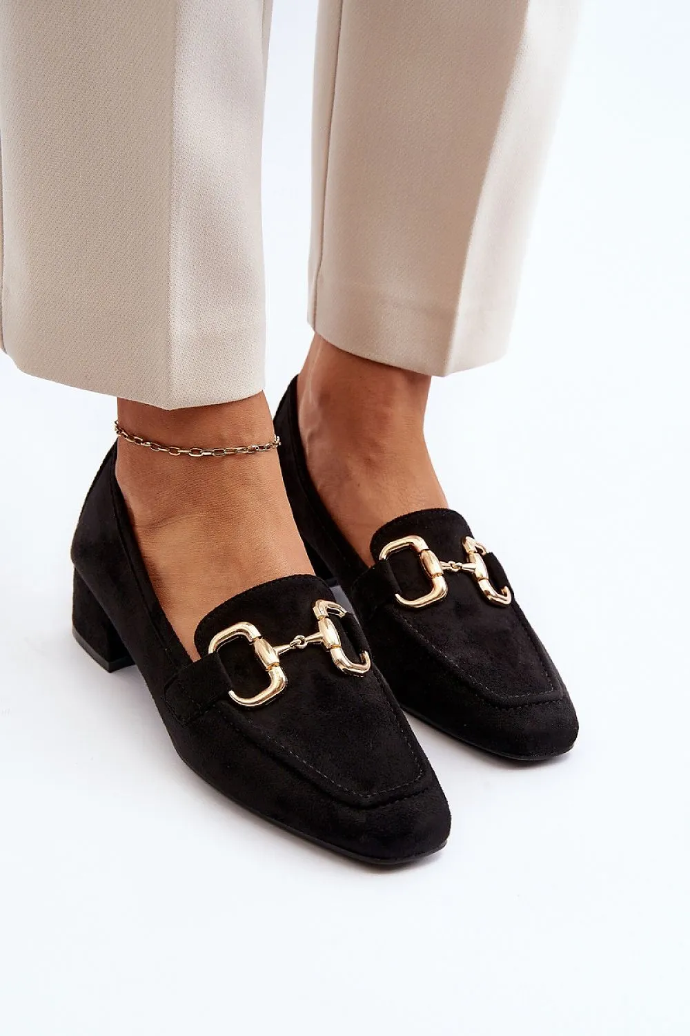 Heel pumps
