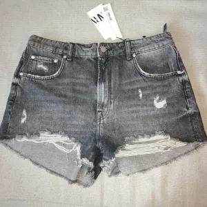 High rise shorts