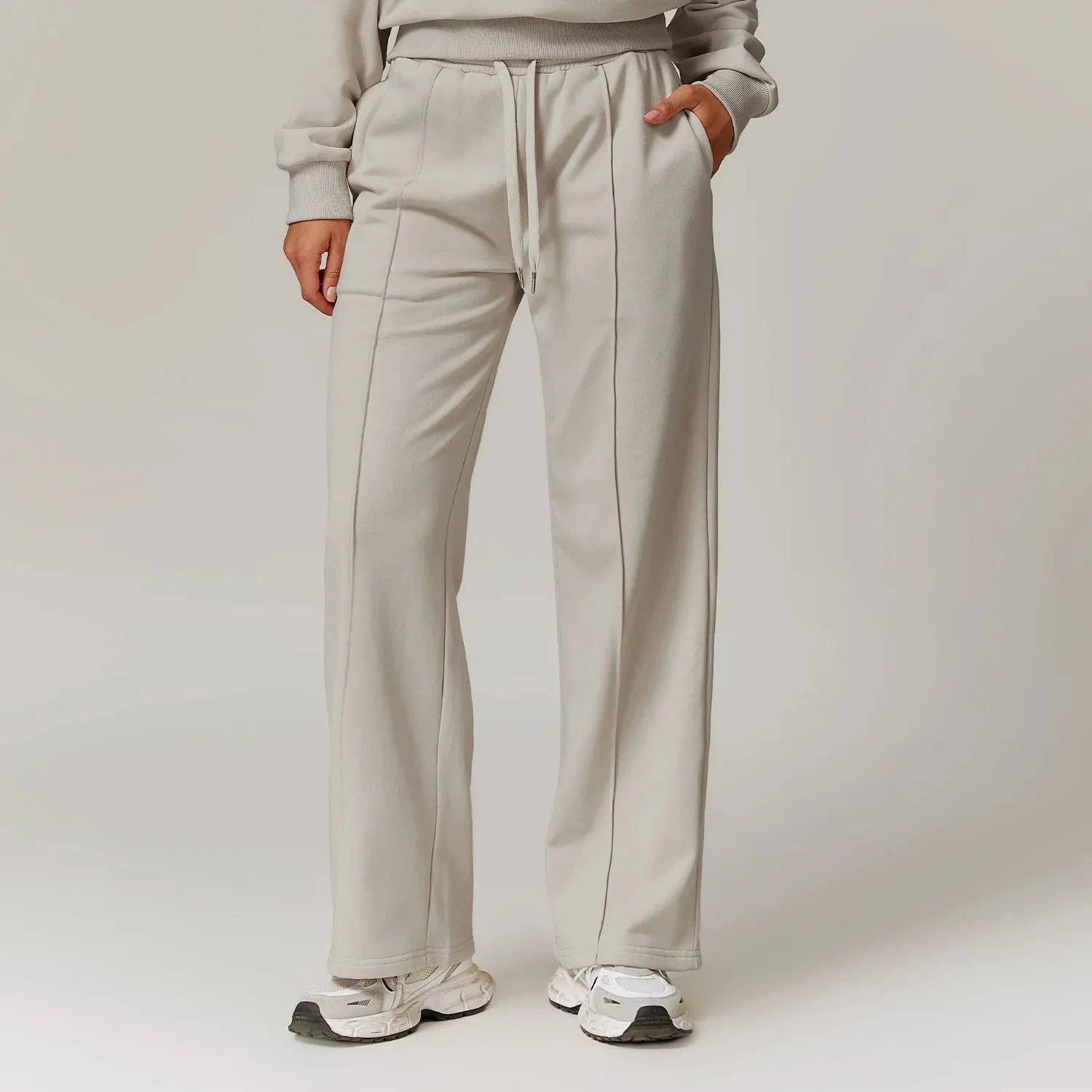 High-Waisted Loose Fit Women's Sweatpants with Pockets
