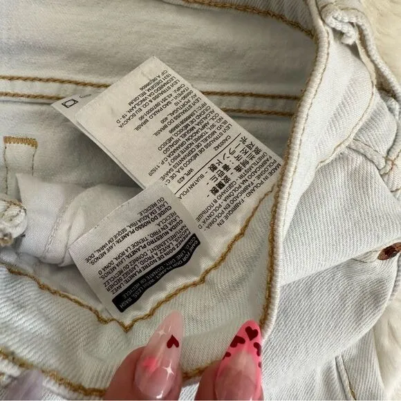 Levi’s light wash 27 wedgie pale blue/white ish jeans from Urban Outfitters