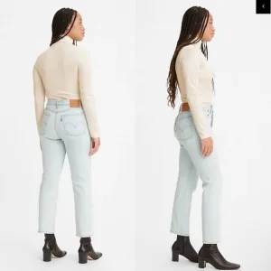 Levi’s light wash 27 wedgie pale blue/white ish jeans from Urban Outfitters