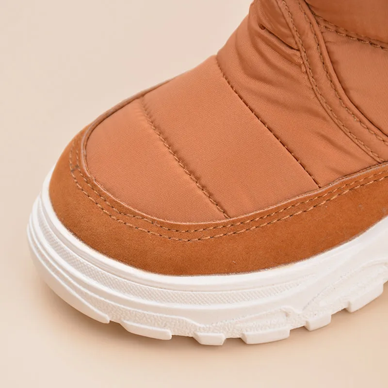 Lil' Steps™ | Anti-slip, warm winter shoes for children.