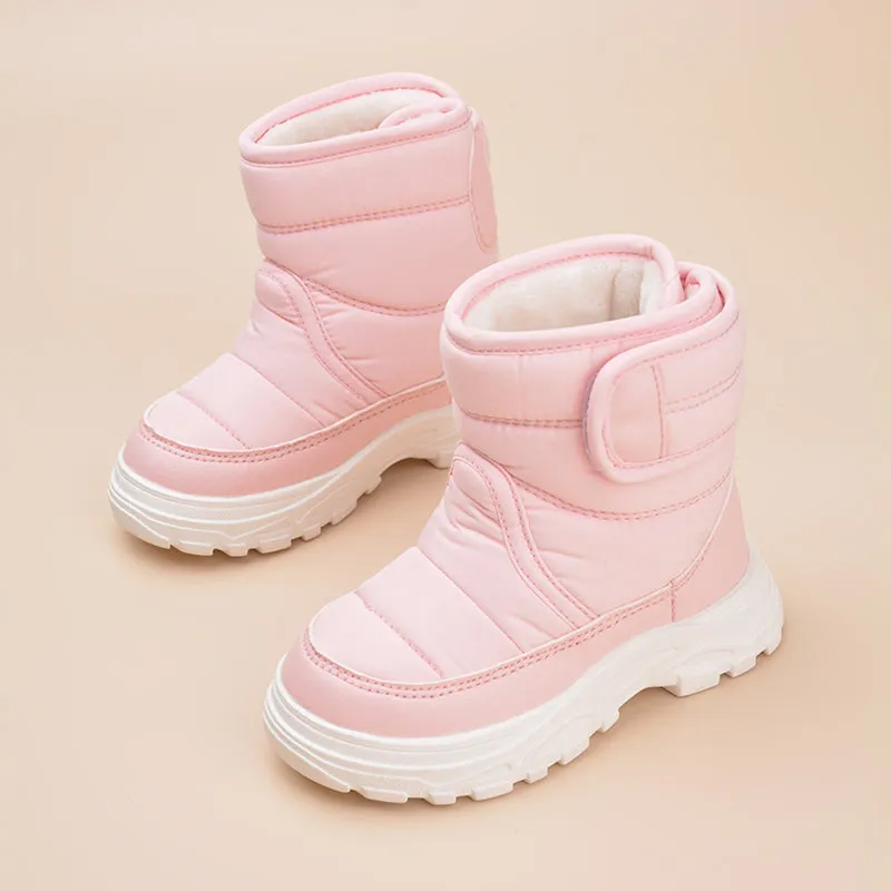 Lil' Steps™ | Anti-slip, warm winter shoes for children.