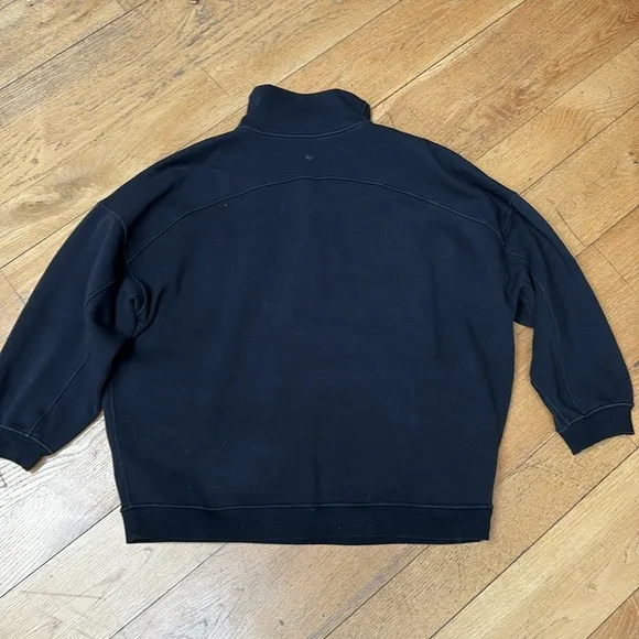 Lululemon Pullover