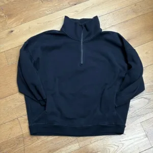 Lululemon Pullover