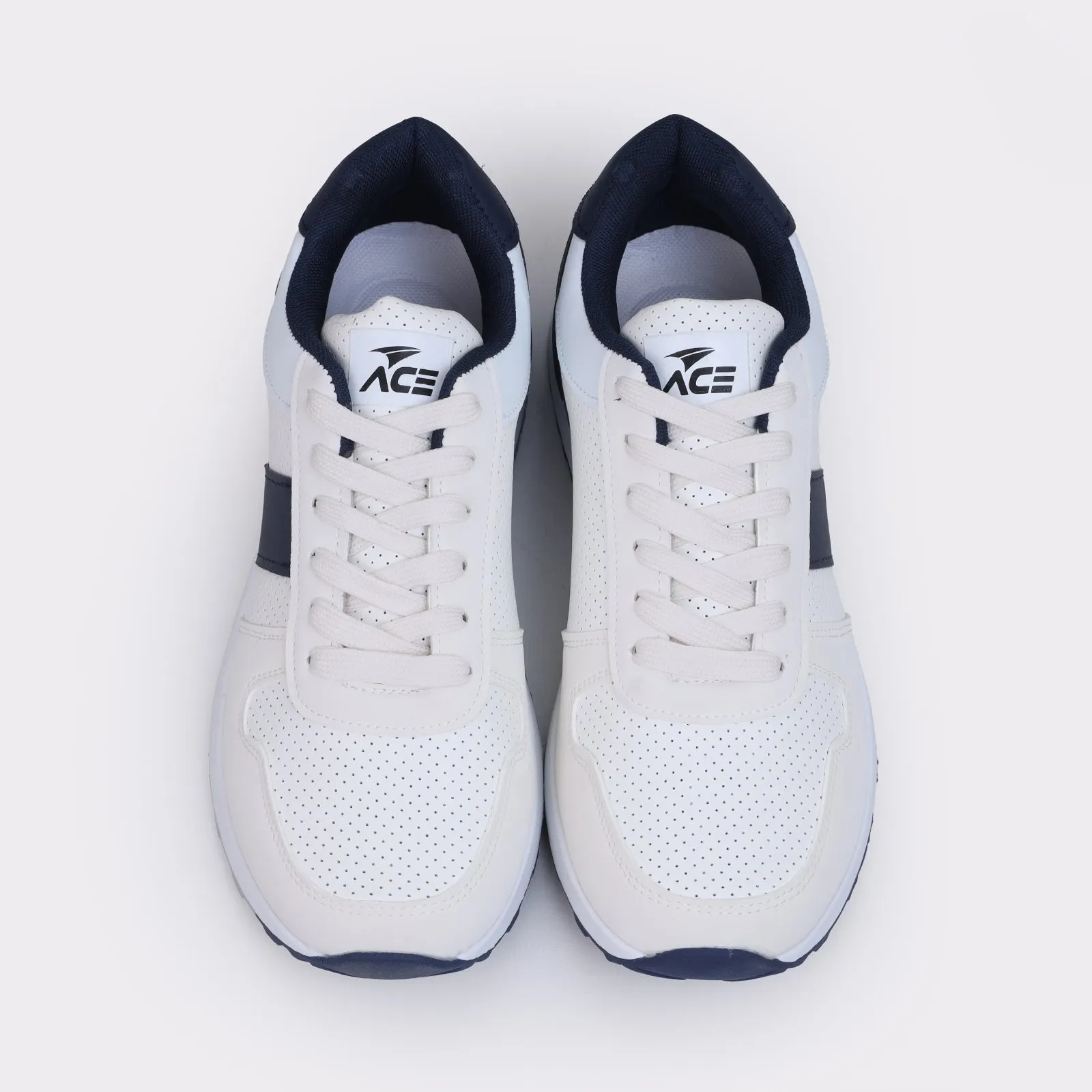 Men's casual sneakers