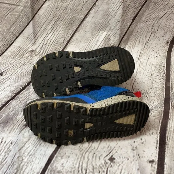 New Balance youth boys sneakers