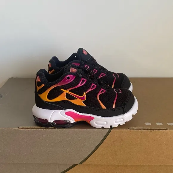 Nike Air Max Plus Pink/Black Toddler Sneakers- SZ 5 C