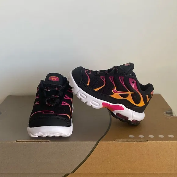 Nike Air Max Plus Pink/Black Toddler Sneakers- SZ 5 C