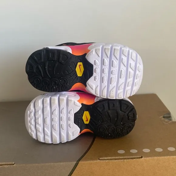 Nike Air Max Plus Pink/Black Toddler Sneakers- SZ 5 C