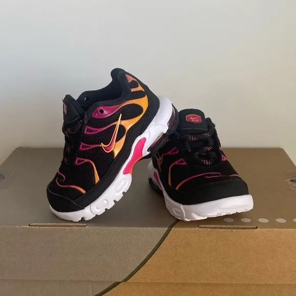 Nike Air Max Plus Pink/Black Toddler Sneakers- SZ 5 C
