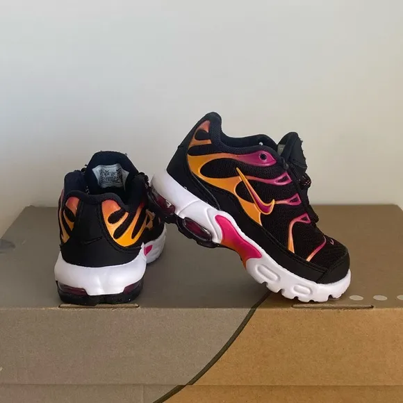Nike Air Max Plus Pink/Black Toddler Sneakers- SZ 5 C