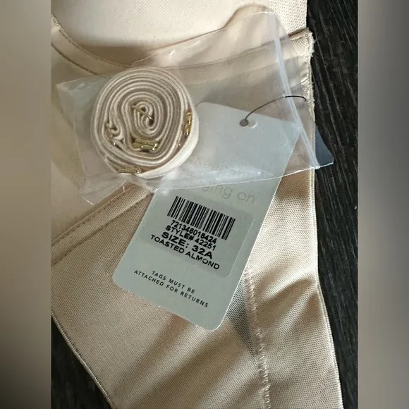 Nwt lively Low Back Strapless