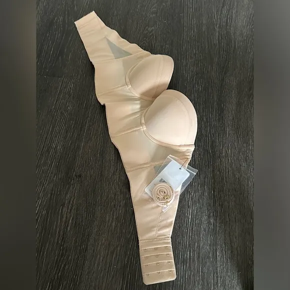 Nwt lively Low Back Strapless