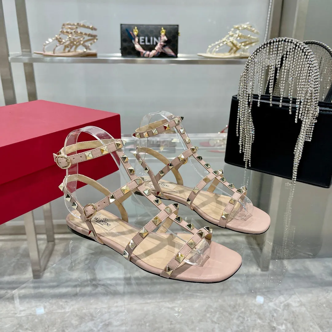 ROCKSTUD SANDAL WITH STRAPS IN LIGHT PINK CALFSKIN