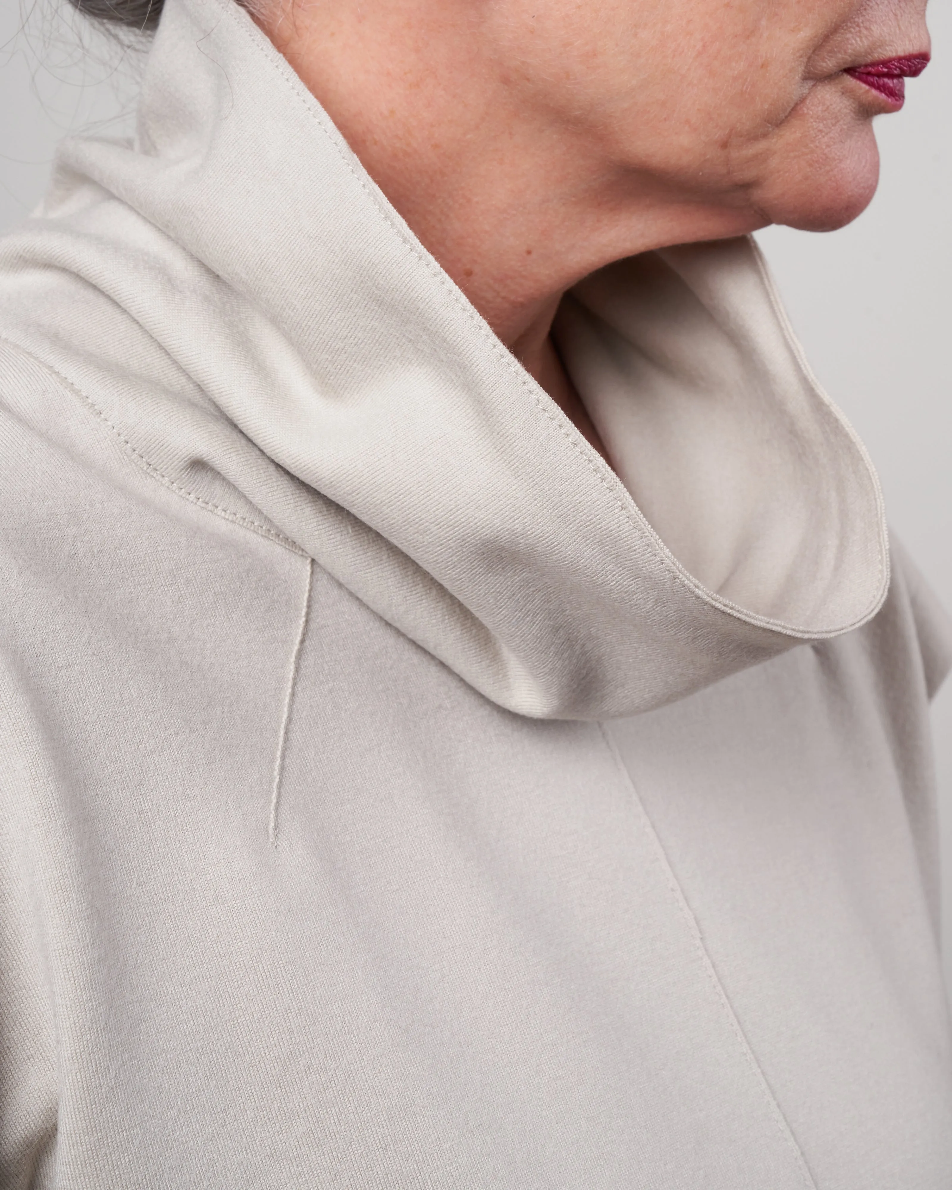 seam turtleneck - mink