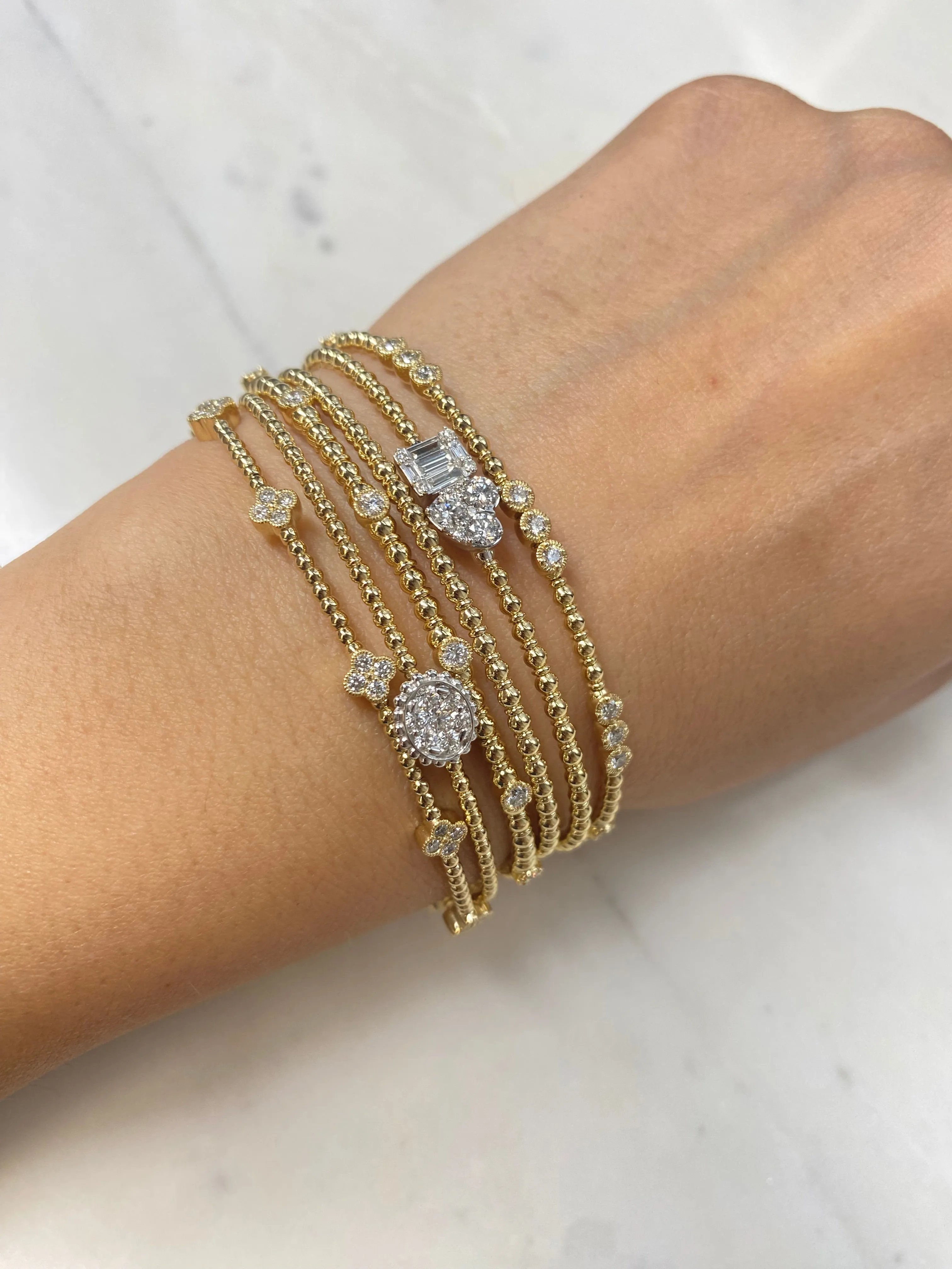 Siroo Oval Flower Diamond Flex Bangle
