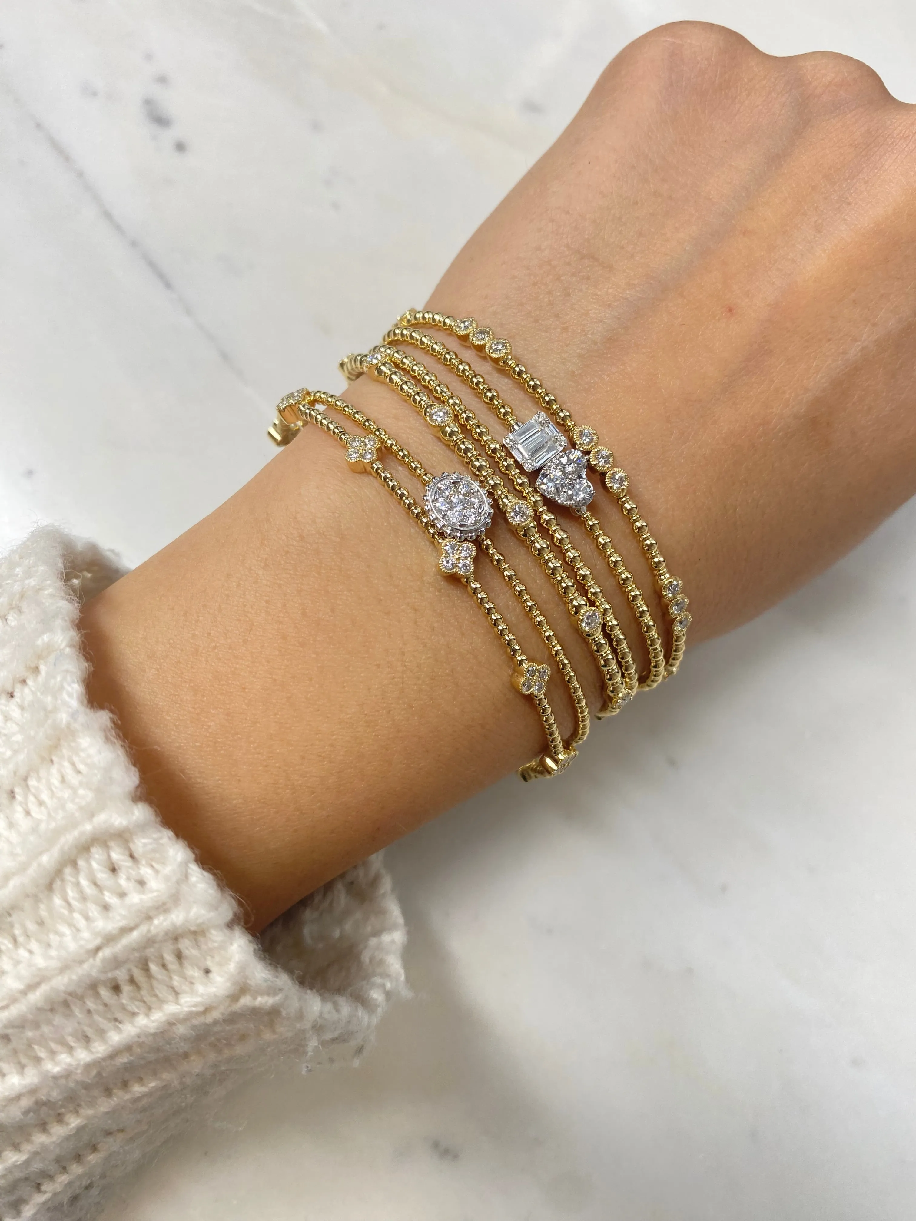 Siroo Oval Flower Diamond Flex Bangle