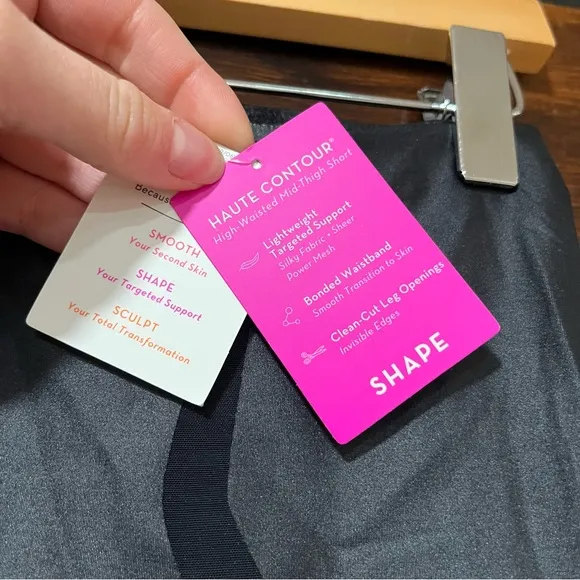 Spanx very high high-waisted mid-thigh short