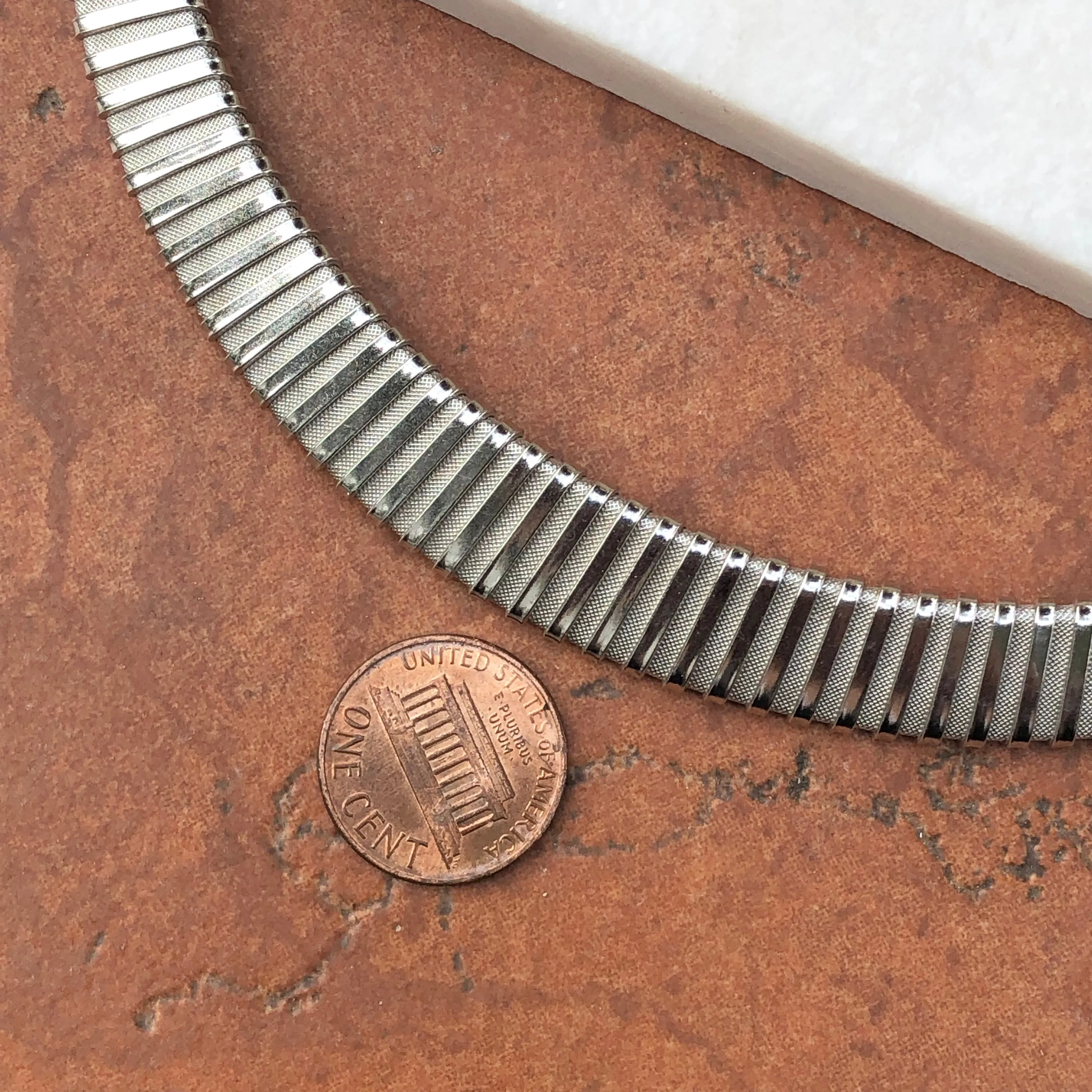 Sterling Silver Ribbed Neck Wire Collar Necklace 14mm