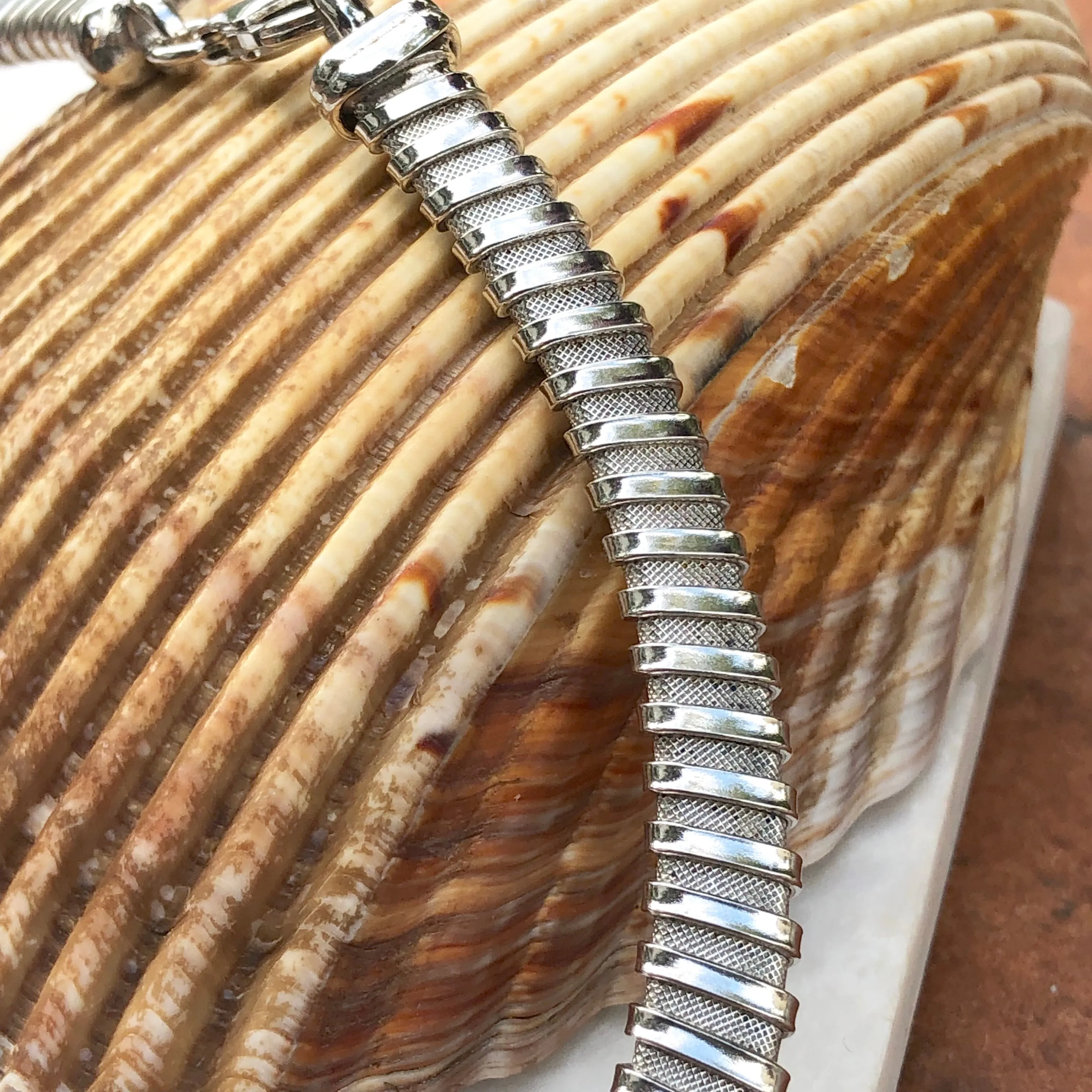 Sterling Silver Ribbed Neck Wire Collar Necklace 14mm