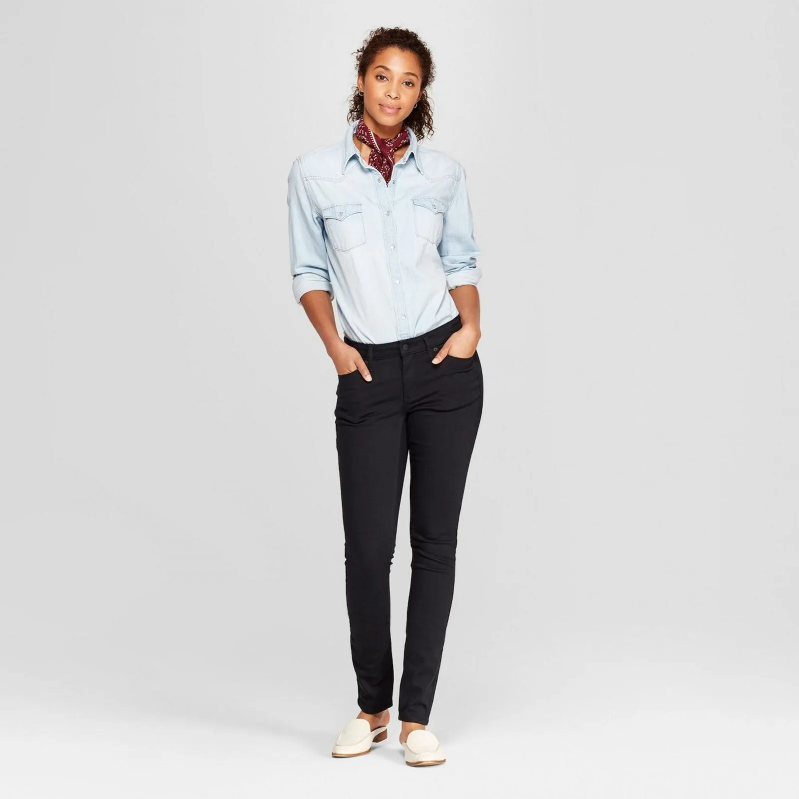 Universal Thread Women's Mid Rise Curvy Skinny Jeans
