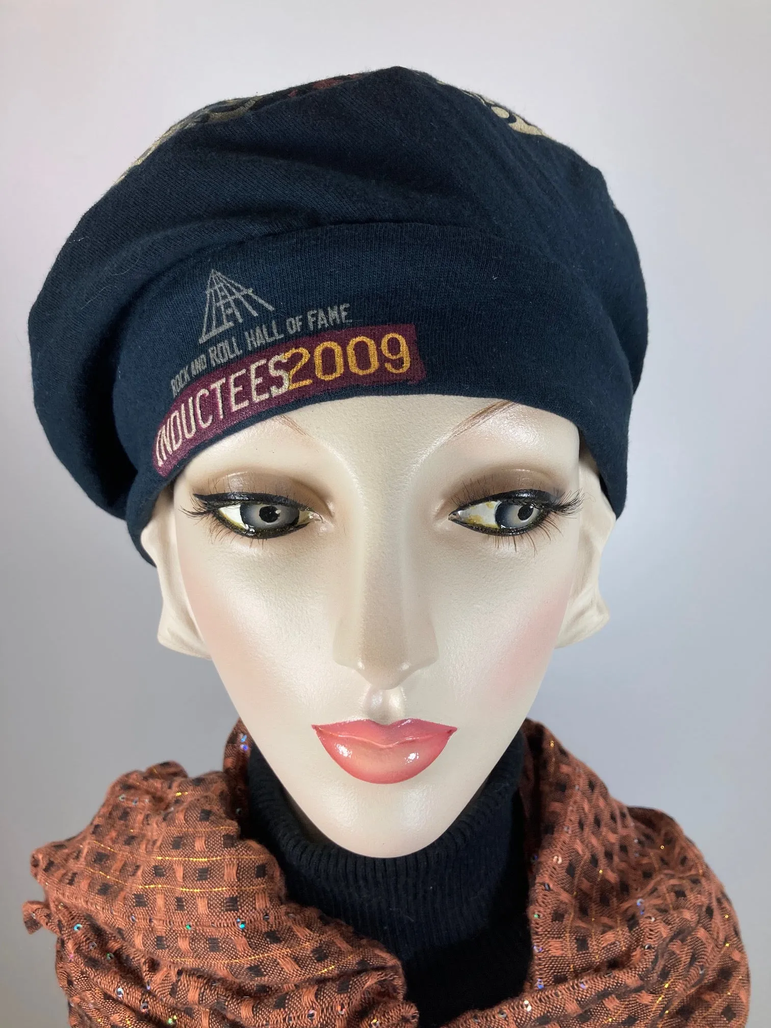 Womens Slouchy Beret. Knit black rock and roll Hat. Slouch Eco friendly Hat. Boho chic casual hat. Ladies travel hat. Sustainable fabric hat