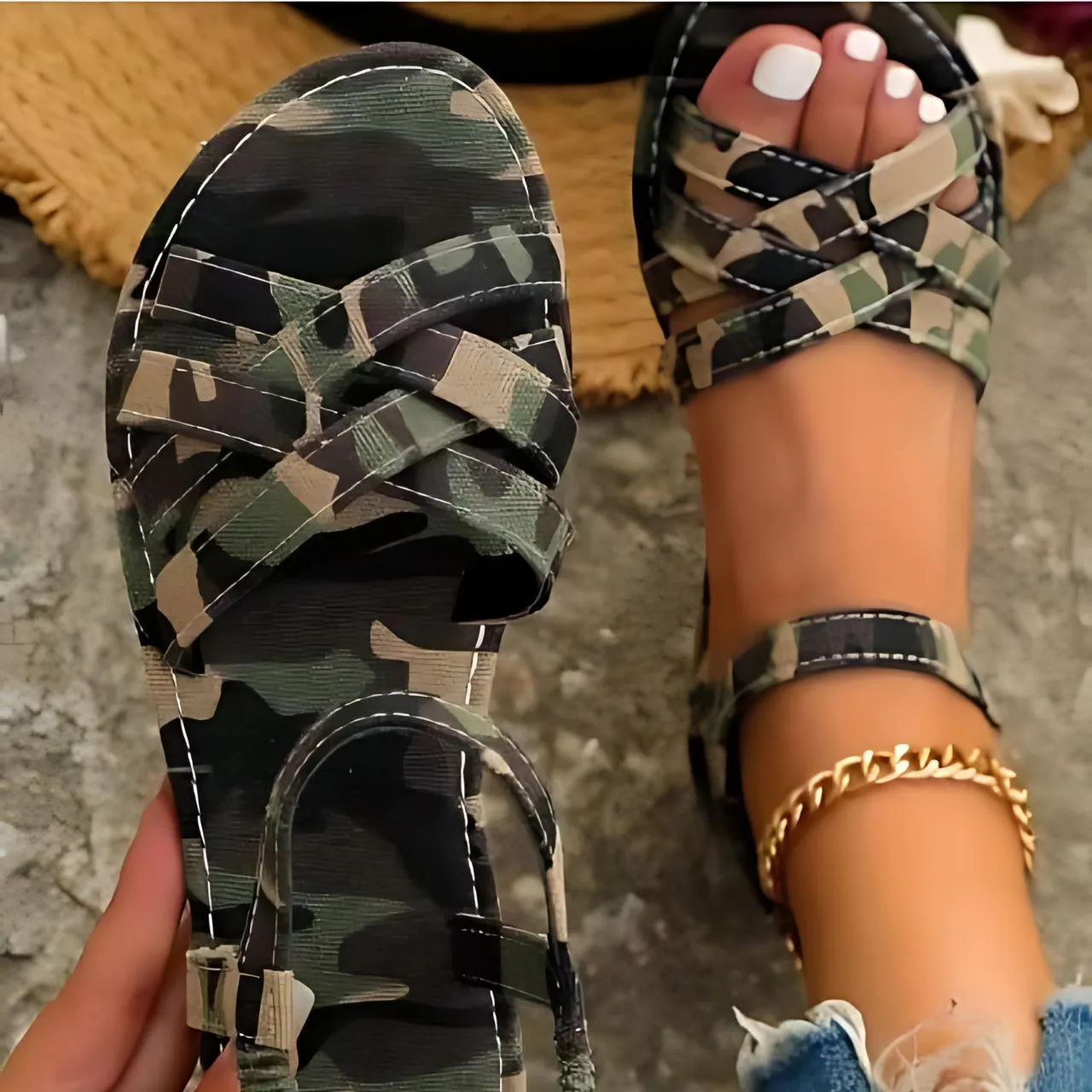 Women's Walking Sandals | Flat